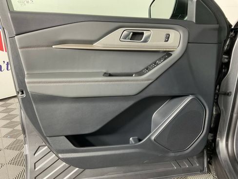 New 2026 Ford Explorer Active w/ Active Comfort Package RWD image 12