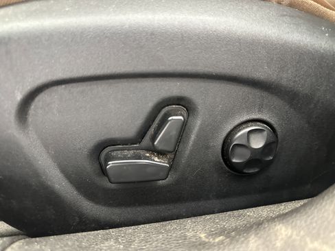 Used 2016 Chrysler 200 C w/ Premium Group image 20