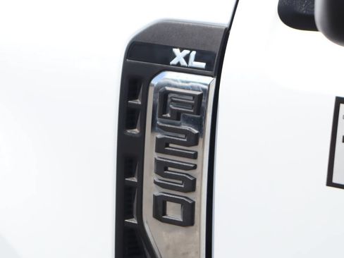 Used 2023 Ford F250 XL w/ XL Chrome Package RWD image 44