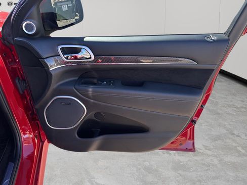 Certified 2019 Jeep Grand Cherokee SRT w/ Trailer Tow Group IV image 13