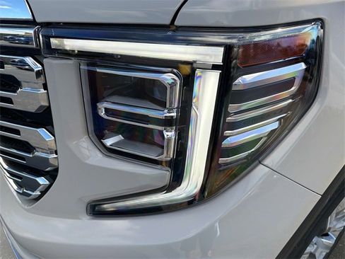 New 2026 GMC Sierra 1500 Denali w/ Denali Reserve Package image 9