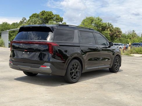 Used 2026 Kia Carnival SX FWD image 4