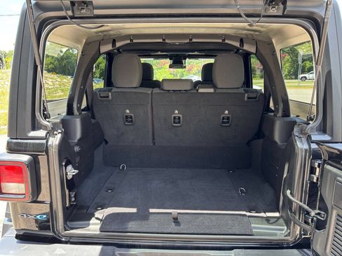 Used 2025 Jeep Wrangler Unlimited Sport S 4xe AWD/4WD image 27