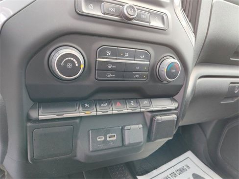Used 2022 Chevrolet Silverado 1500 Custom image 26