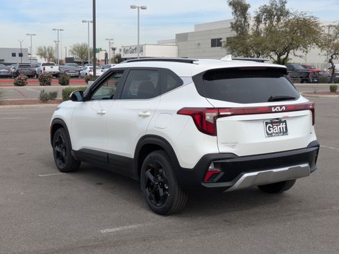 New 2026 Kia Seltos EX w/ EX Sunroof Package AWD/4WD image 3