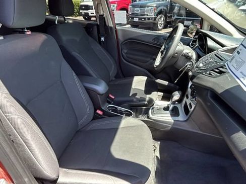 Certified 2018 Ford Fiesta SE FWD image 10