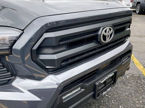 Used 2024 Toyota Tacoma SR5 AWD/4WD image 28