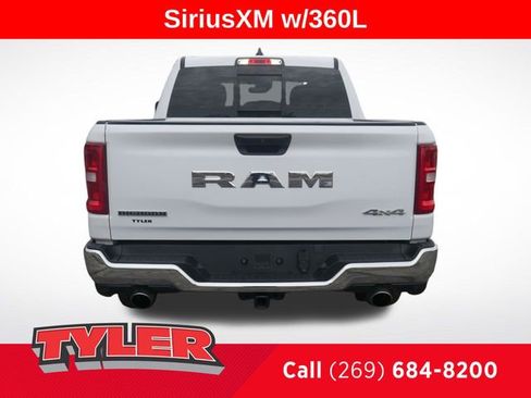 Used 2025 RAM 1500 Big Horn AWD/4WD image 7