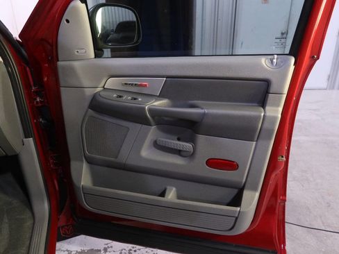 Used 2006 Dodge Ram 1500 Truck 2WD Quad Cab w/ Communication Pkg image 31