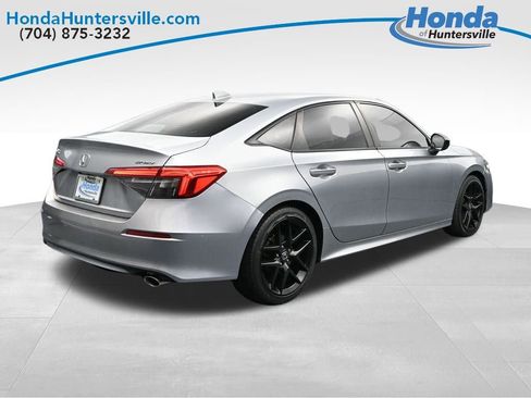 Used 2023 Honda Civic Sport image 8