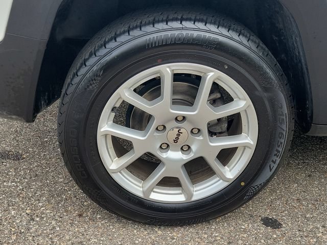 Used 2023 Jeep Renegade Latitude AWD/4WD image 5