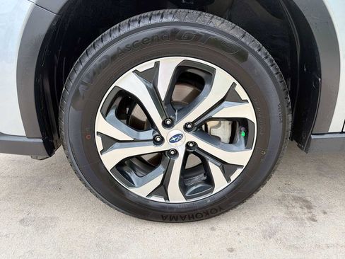 Certified 2022 Subaru Outback Limited AWD/4WD image 10