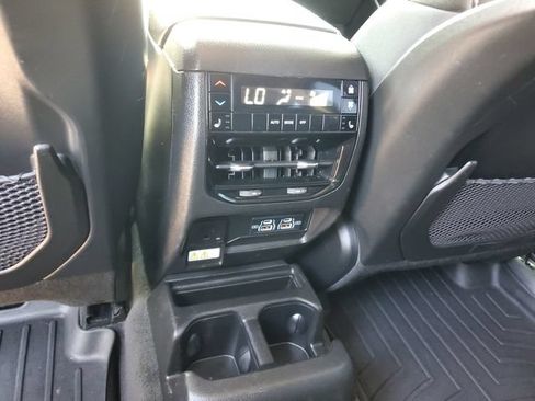 Used 2021 Jeep Grand Cherokee L Limited w/ Trailer Tow Group (B) AWD/4WD image 15