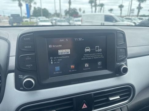 Used 2021 Hyundai Kona SEL AWD/4WD image 17
