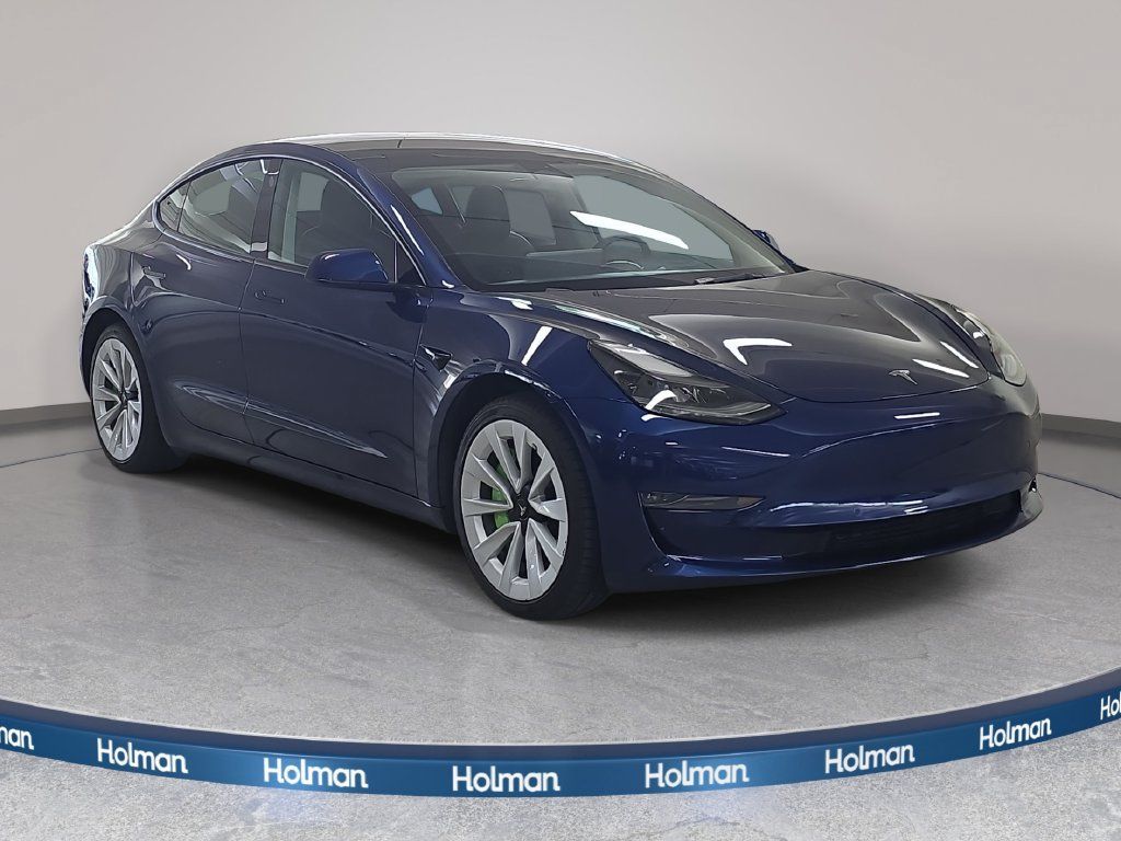 Used 2022 Tesla Model 3 Long Range AWD/4WD image 4