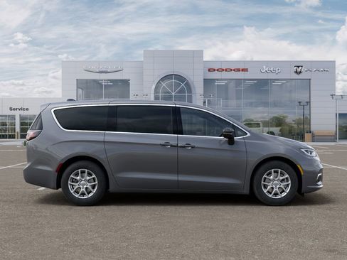 New 2025 Chrysler Pacifica Select FWD image 22