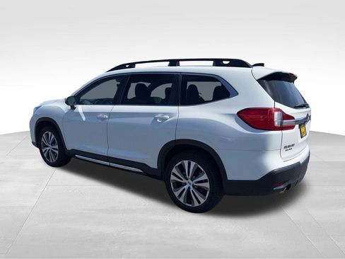 Used 2022 Subaru Ascent Limited w/ Technology Package AWD/4WD image 3