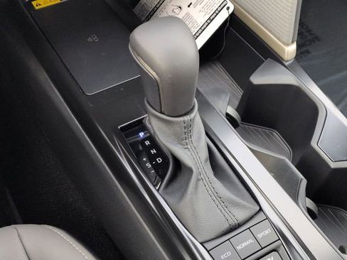 Used 2026 Toyota Camry SE w/ Convenience Package image 23