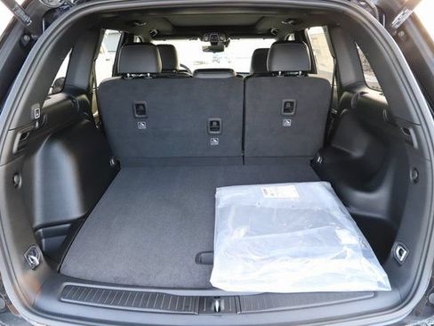 New 2025 Jeep Grand Cherokee Limited w/ Luxury Tech Group II AWD/4WD image 6