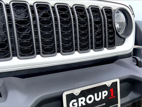 Used 2024 Jeep Wrangler Unlimited Sport AWD/4WD image 44
