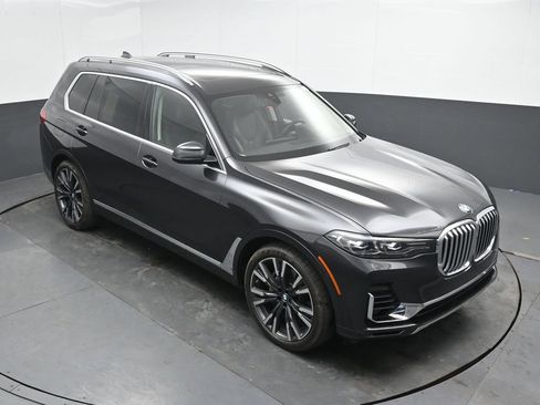 Used 2022 BMW X7 xDrive40i w/ Premium Package AWD/4WD image 35