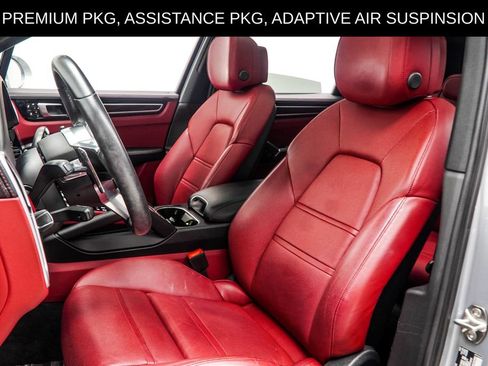 Used 2023 Porsche Cayenne w/ Premium Package AWD/4WD image 48