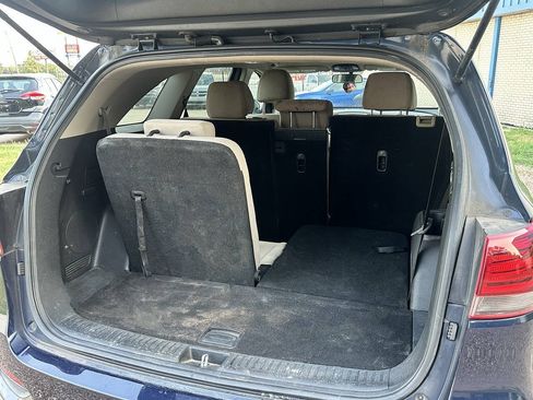 Used 2019 Kia Sorento FWD image 9
