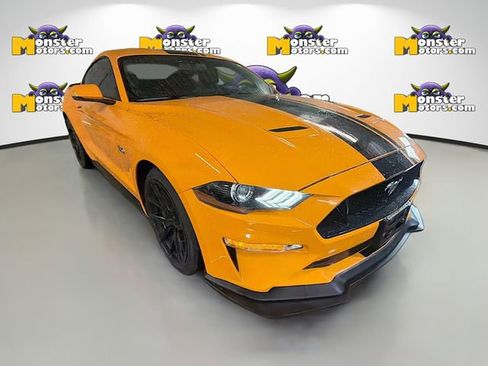 Used 2019 Ford Mustang GT Premium w/ Performance Package - Level 2 RWD image 3
