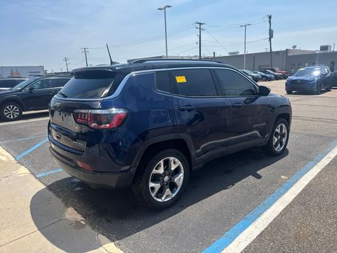 Used 2019 Jeep Compass Limited AWD/4WD image 4