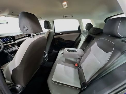 Used 2022 Volkswagen Taos S image 22