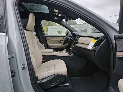 New 2026 Volvo XC90 B6 Plus w/ Protection Package Premier AWD/4WD image 10