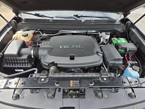 Used 2021 Chevrolet Colorado LT w/ Safety Package image 19