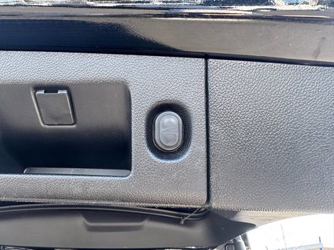 Used 2020 GMC Yukon XL Denali w/ Denali Ultimate Package image 10