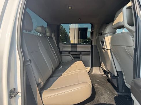 Used 2017 Ford F250 XL w/ Power Equipment Group AWD/4WD image 18