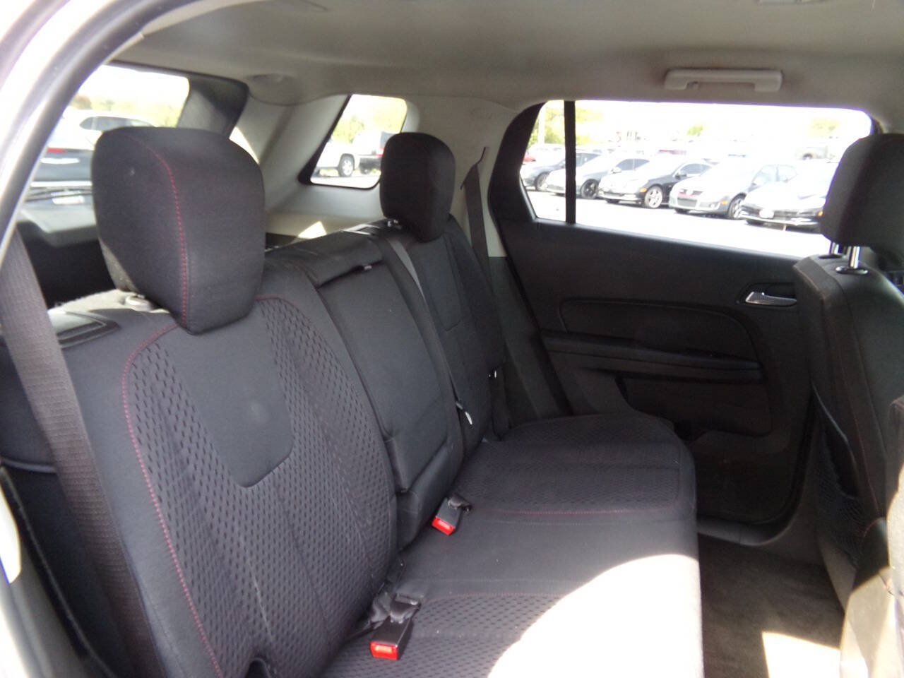 Used 2015 GMC Terrain SLE FWD image 23