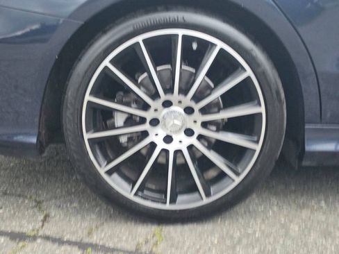 Used 2015 Mercedes-Benz C 300 Sedan image 28