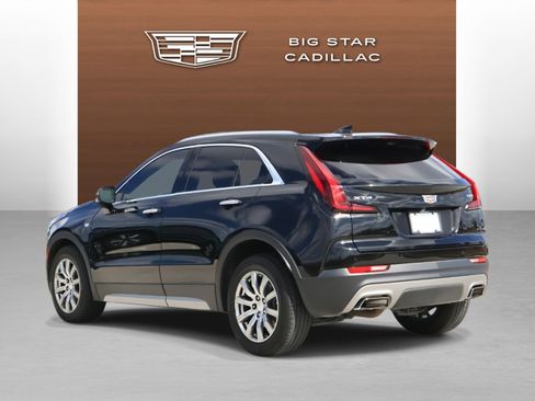 Used 2019 Cadillac XT4 Premium Luxury image 3