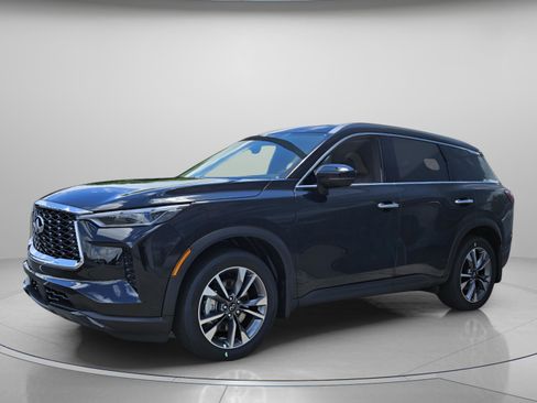 Used 2025 INFINITI QX60 Luxe image 2