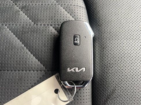Certified 2025 Kia Sportage X-Line image 25