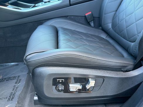 Used 2026 BMW X5 xDrive40i w/ Premium Package AWD/4WD image 14