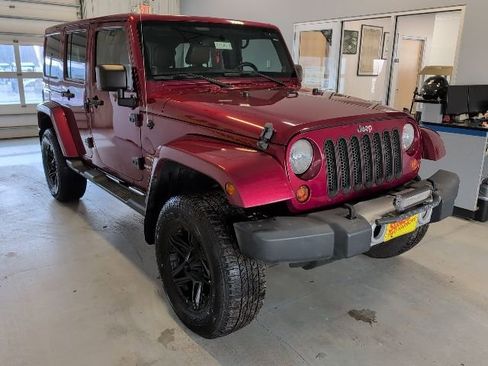 Used 2012 Jeep Wrangler Unlimited Sahara w/ Trailer Tow Group AWD/4WD image 7