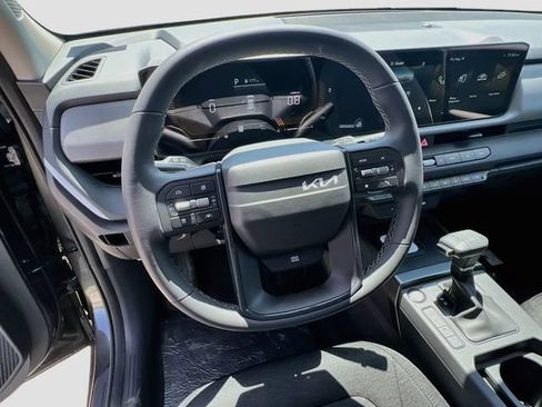 New 2027 Kia Seltos S FWD image 11