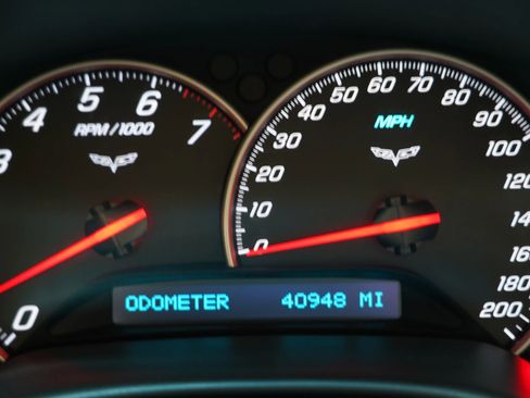 Used 2006 Chevrolet Corvette Coupe w/ Preferred Equipment Group image 57