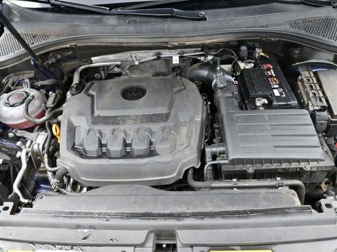 Used 2021 Volkswagen Tiguan S image 30
