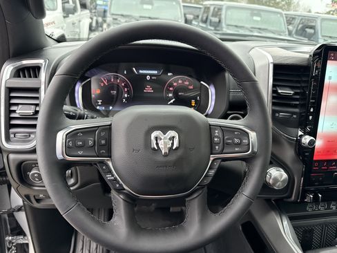 New 2026 RAM 1500 Laramie AWD/4WD image 25