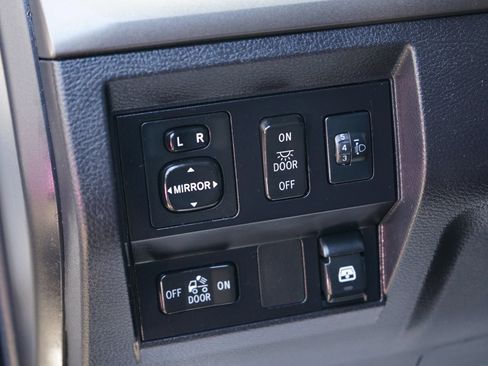 Used 2016 Toyota Tundra SR5 w/ TRD Off Road Package AWD/4WD image 17
