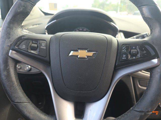 Used 2018 Chevrolet Trax LT w/ Driver Confidence Package AWD/4WD image 22