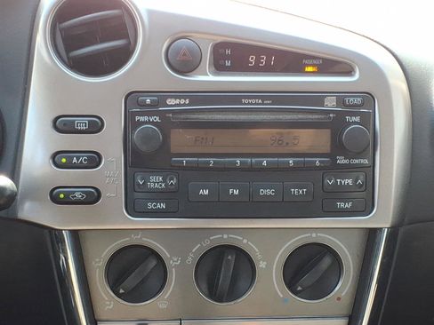 Used 2007 Toyota Matrix XR FWD image 5
