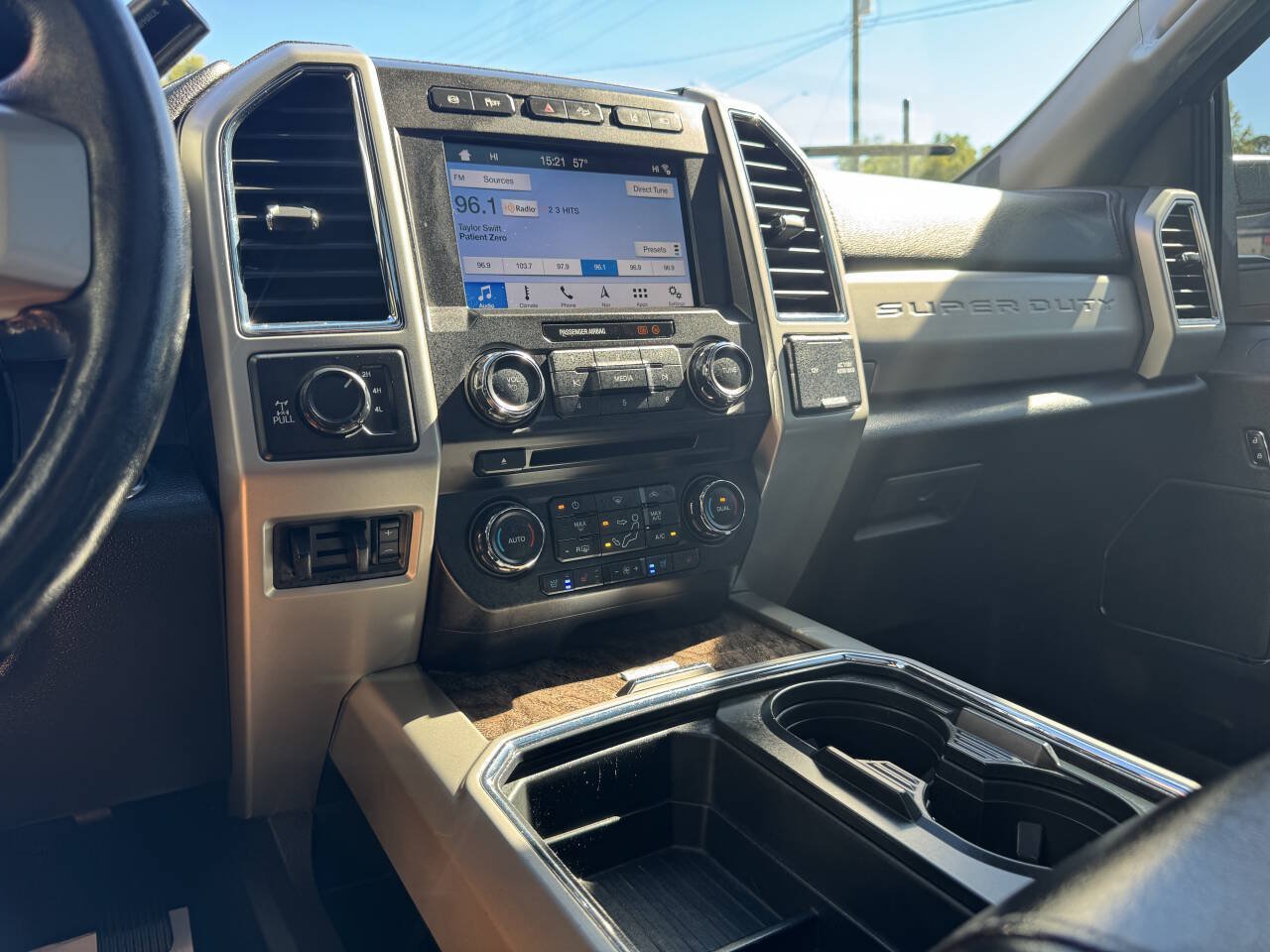 Used 2018 Ford F350 Lariat w/ Lariat Ultimate Package AWD/4WD image 31