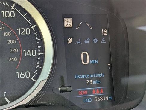 Used 2022 Toyota Corolla SE FWD image 4